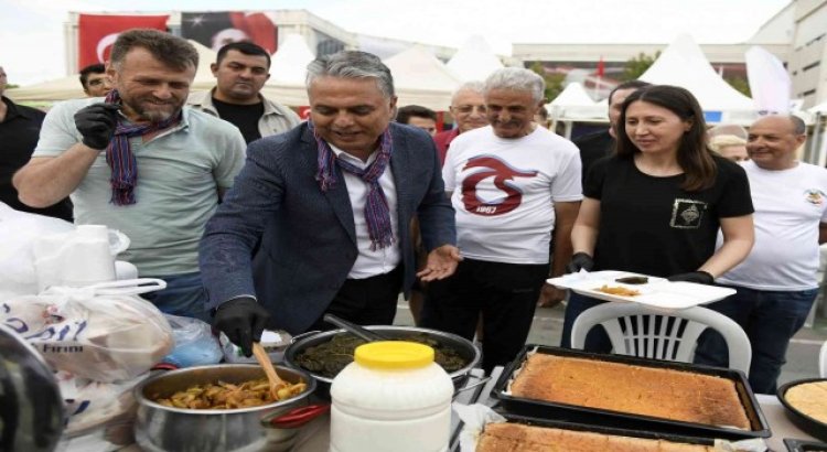 Yöresel Renkler Festivalinde Karadeniz fırtınası esti