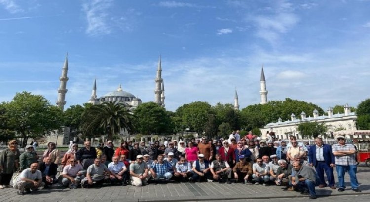 Bayırköylü 100 kişi İstanbulun tarihi ve manevi mekanlarını gezti
