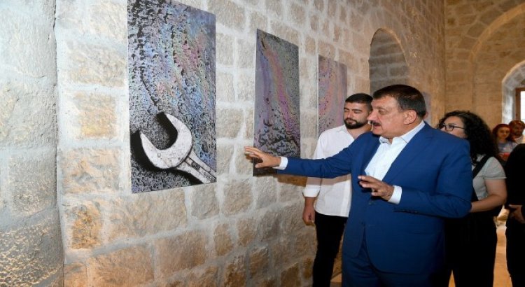 Başkan Gürkan, ‘İşler Nasıl Karma Sergisi açılışına katıldı