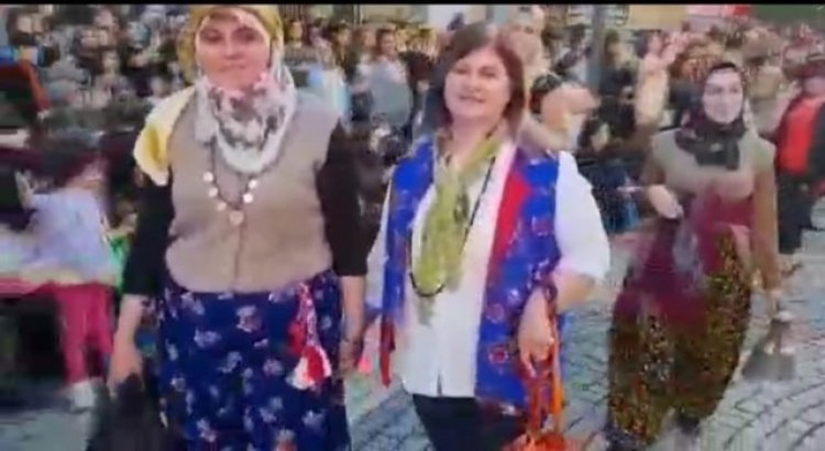 Ankarada geleneksek kadın kıyafeti “Çinti” yarışması