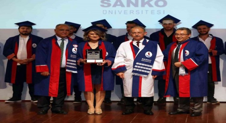SANKO Üniversitesi SHMYOda ilk mezuniyet heyecanı