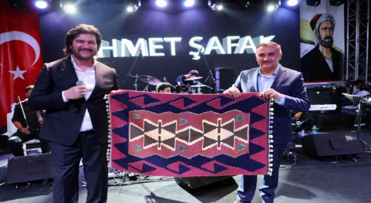 38. Aşık Seyrani Kültür ve Sanat Festivalinde Ahmet Şafak Coşkusu