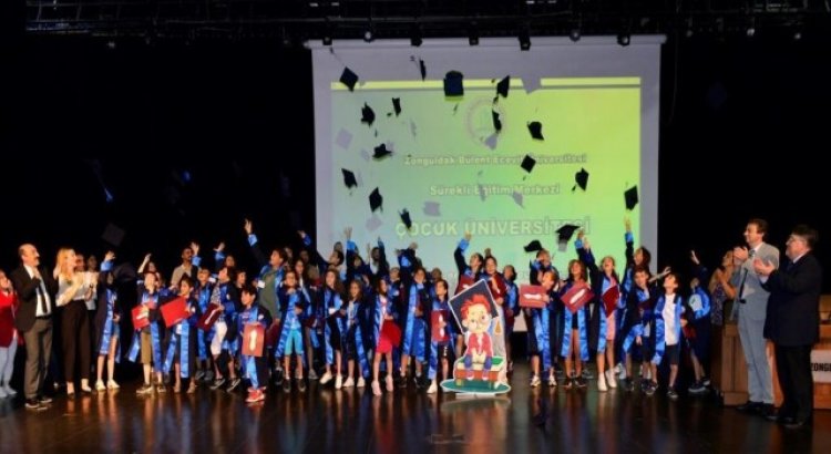 ZBEÜ Çocuk Üniversitesi mezunlarını verdi