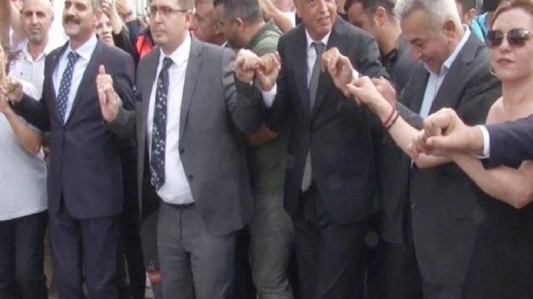 Ataşehir Belediyesi, çalışanlarına yüzde 110’luk zam yaptı! Davul zurnayla halay çekerek kutladılar