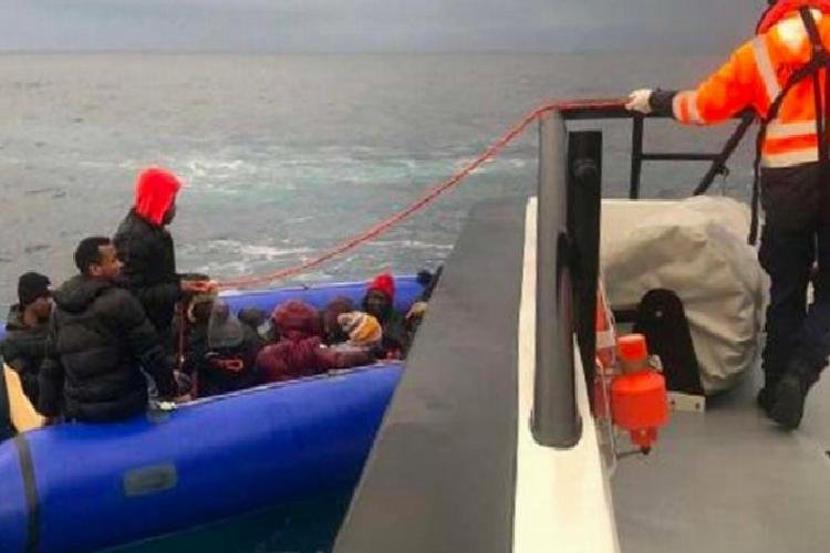 Antalya Kaş’ta 300 göçmen kurtarıldı