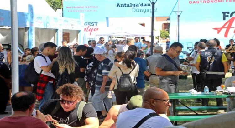 Antalyada ‘Food Fest alanına yoğun ilgi