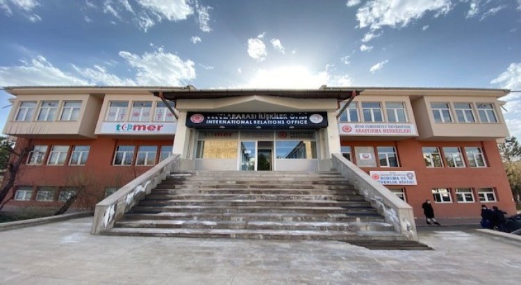 SCÜ, Türkiyede en çok hibe alan 11inci üniversite oldu