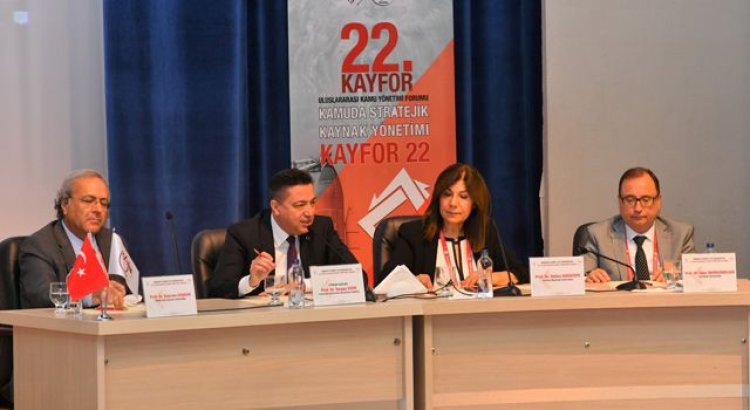 Korkut Ata Üniversitesi'nde, 2022 yılı Ekim ayı idari kurul toplantısı yapıldı