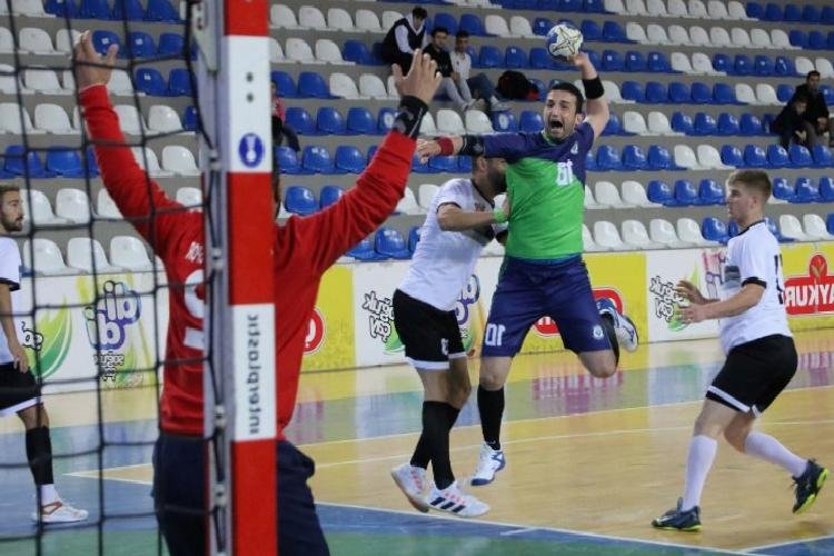 Rize Belediyespor hentbolda konutunda galip