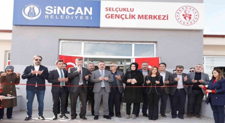 Başkan Ercan, Selçuklu Gençlik Merkezinin açılışını yaptı