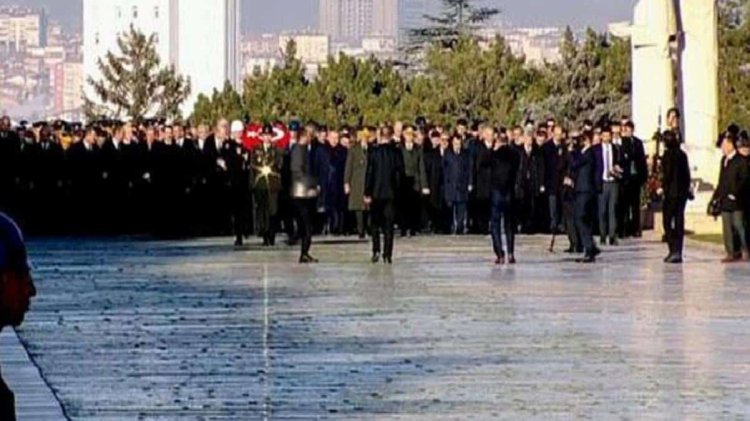 Devlet erkanı, Gazi Mustafa Kemal Atatürk’ün 84’ncü mevt yıldönümü nedeniyle Anıtkabir’de