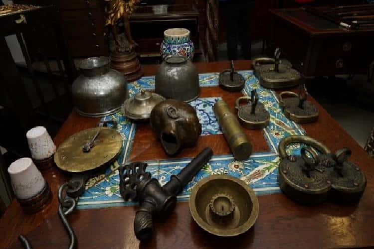 İstanbul Üsküdar’da Antikacılar Çarşısı açıldı