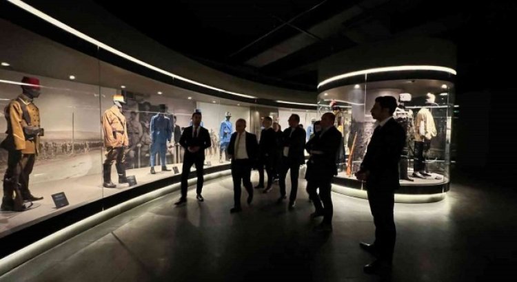 TFF yöneticileri Panorama 25 Aralık Müzesini ziyaret etti