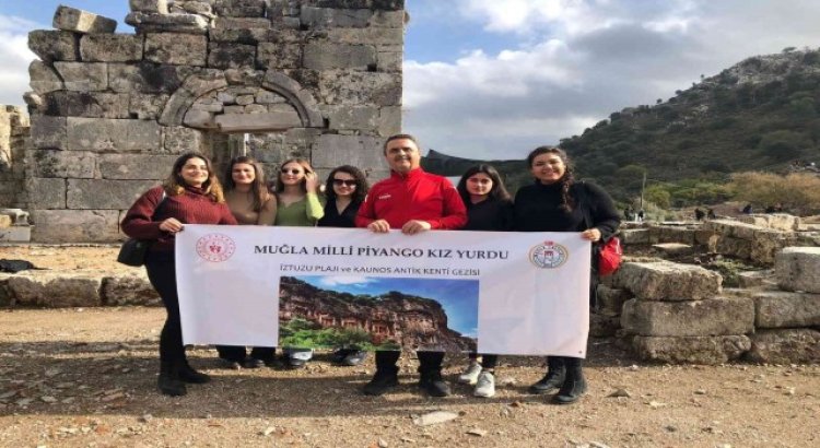 Muğla Üniversitesi öğrencileri tarihi ve doğal güzellikleri keşfetti
