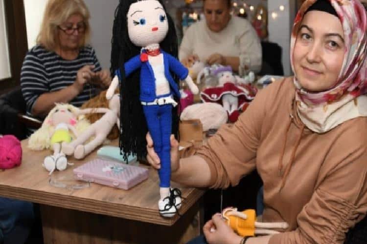 El emeği, ekmek parası! Bayanlar hem üretiyor, hem kazanıyor
