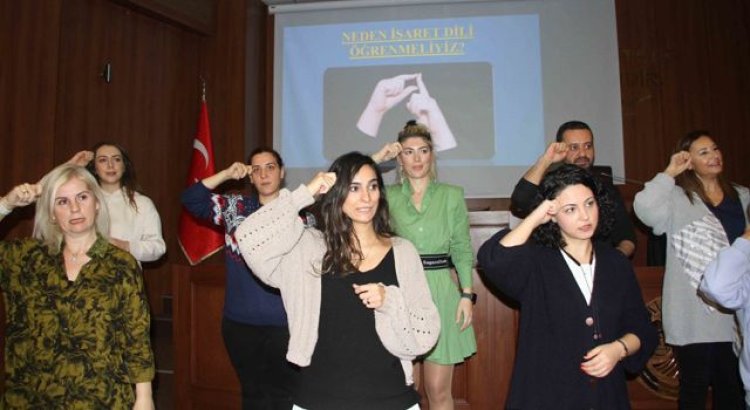 Kartal Belediyesi Personeline İşaret Dili Eğitimi Verildi