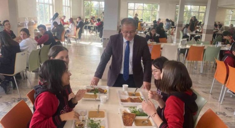 Niğdede 6 bin öğrenci ücretsiz yemek yiyor
