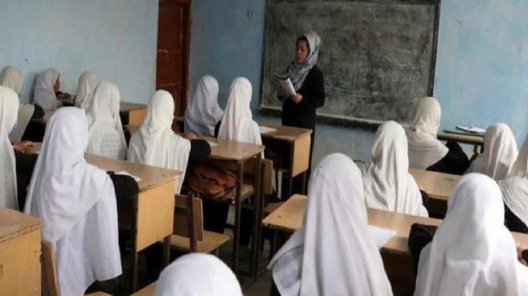 Afganistan’da kız öğrencilere ortaöğretimin akabinde yükseköğretim de yasaklandı