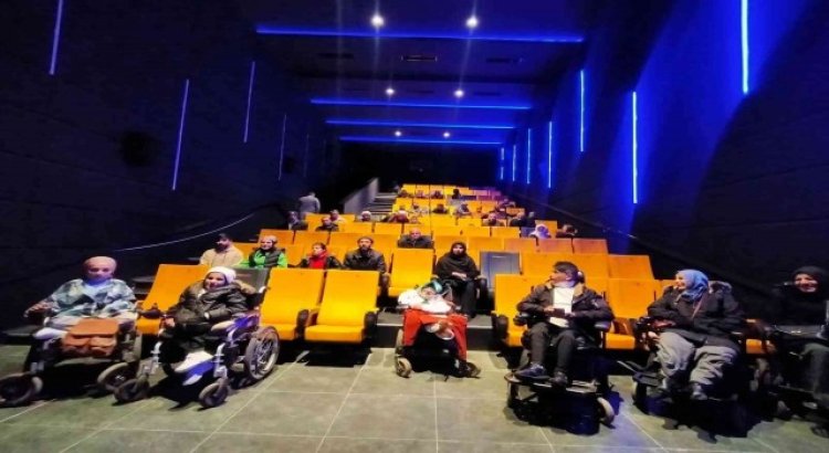 Batmanda engelli vatandaşlar sinemada ‘Buğday Tanesi filminde buluştu
