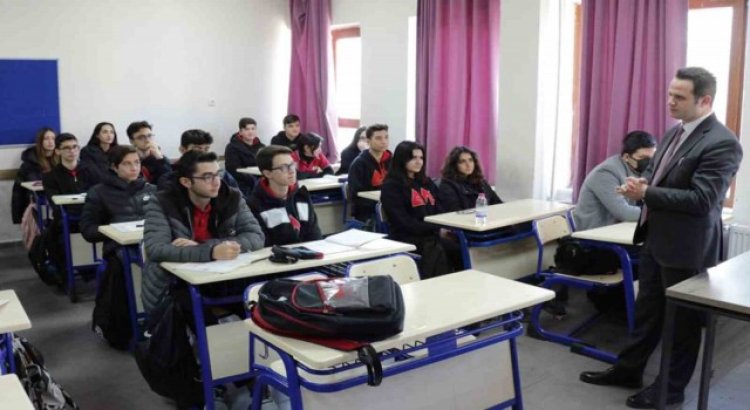 Muğladaki okullara 4 bin 818 depremzede öğrencinin kaydı yapıldı