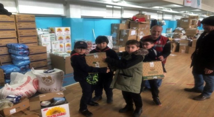 Yozgatta öğrenciler depremzede çocuklara oyuncaklarını gönderdi