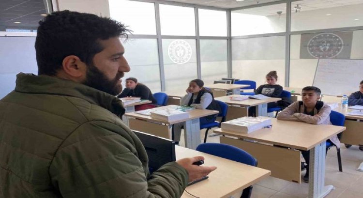 Diyarbakırda depremzedelere yönelik DYK kursları başladı