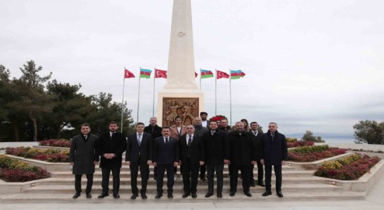 Tarihi Yarımadada şehit olan Azerbaycan askerlerinin anısına yapılan Azerbaycan Anıtı açıldı