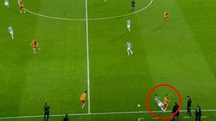 Konyasporlu Ahmet Oğuz’dan Galatasaray maçının önüne geçen pozisyon için olay itiraf: Kırmızı kart olabilirmiş