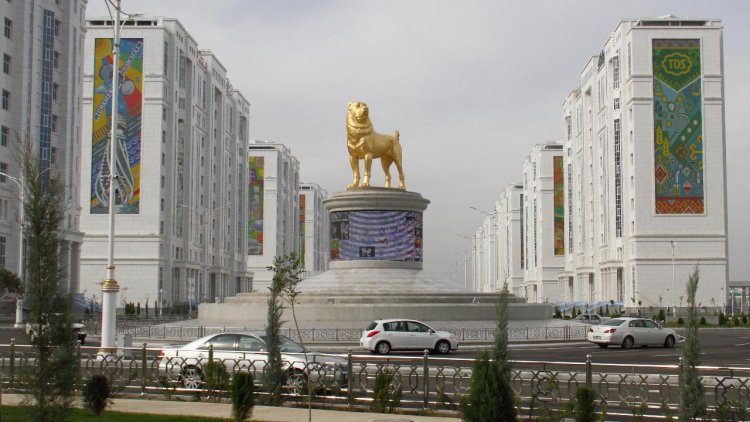 Türkmenistan’da tiyatro ve sirkler yeniden açıldı