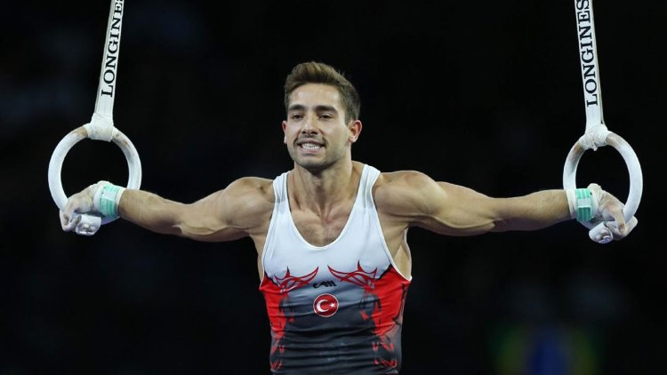 Milli cimnastikçi İbrahim Çolak dizinden ameliyat edildi