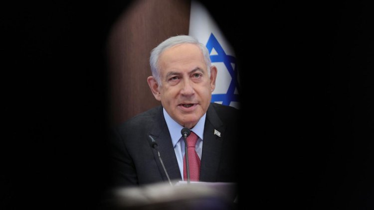 Netanyahu, koalisyon ortaklarına yargı düzenlemesini askıya alma kararını iletti