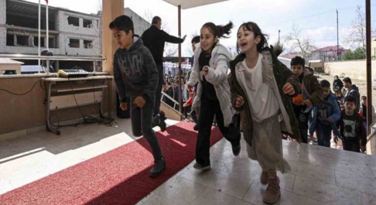 Deprem bölgesinden diğer illere nakil olan 14 bin 73 öğrenci illerine geri döndü