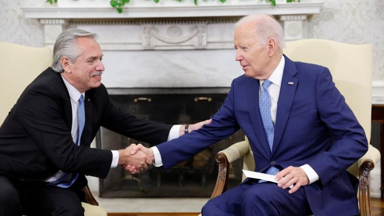 Biden, Beyaz Saray’da Arjantin Devlet Başkanı Fernandez ile görüştü