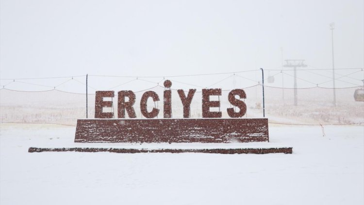 Erciyes’te kar etkili oldu – Son Dakika Haberleri
