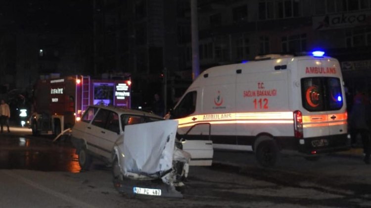 Samsun’da otomobil ile minibüs çarpıştı: 6 yaralı