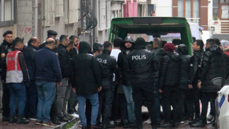 İstanbul’da korkunç olay! Konuşmak için kapısına gelen husumetlisini katletti