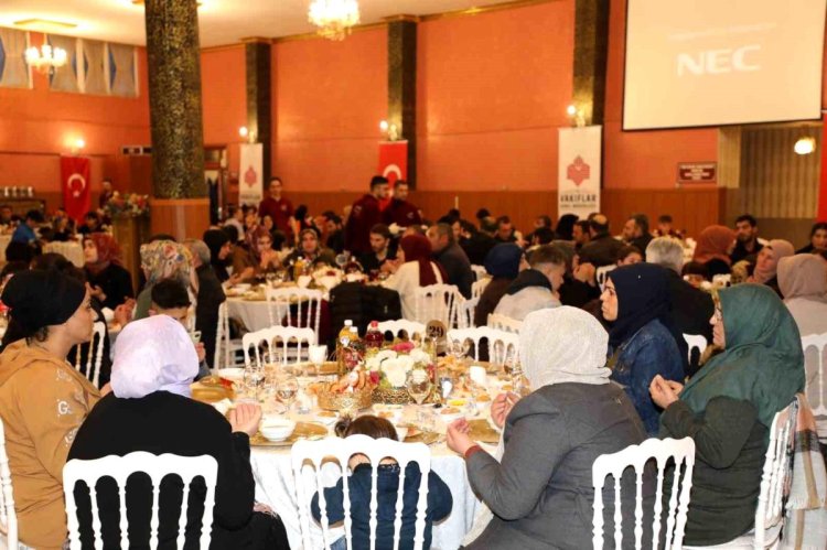 Bayburt’ta “Bir Lokma Bin Sofra” iftar programı gerçekleşti