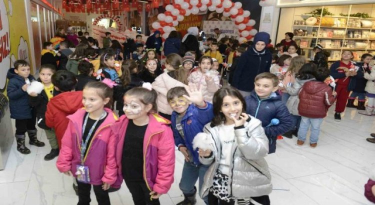 Isparta Belediyesi tarafından düzenlenen çocuk festivali başladı