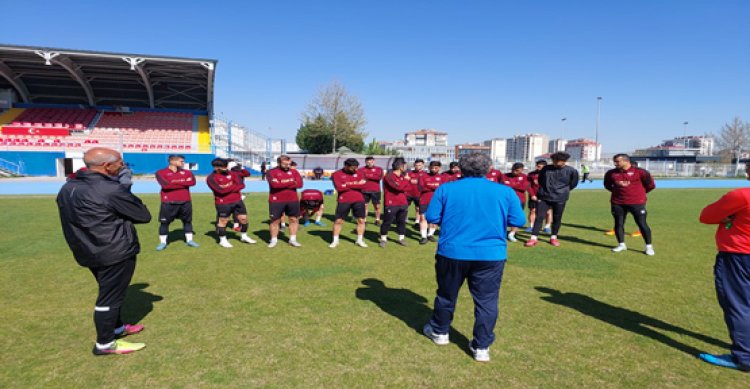 Viranşehir Play-Off maçları için kampa girdi
