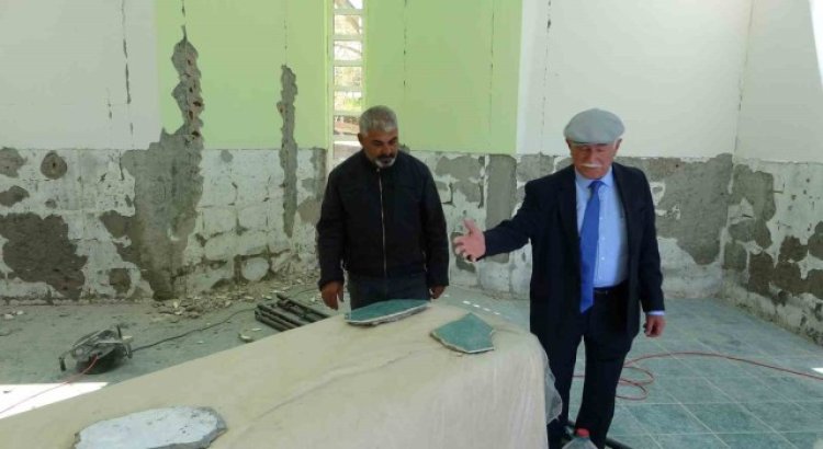 Bakan Ersoyun talimatıyla restorasyona alınan cemevinde çalışmalar sürüyor