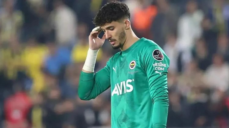 Altay Bayındır Fenerbahçe’den ayrılıyor mu? Kulüpten resmi açıklama geldi