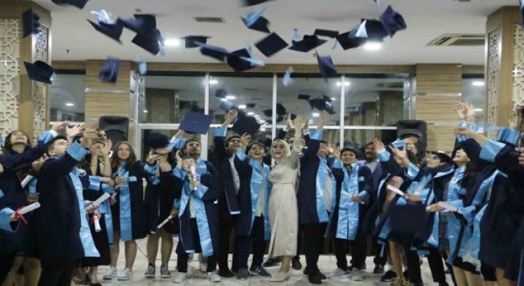 Diyarbakır Radikal Okullarında coşkulu mezuniyet
