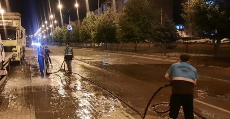 Viranşehir&#039;de caddeler temizlendi