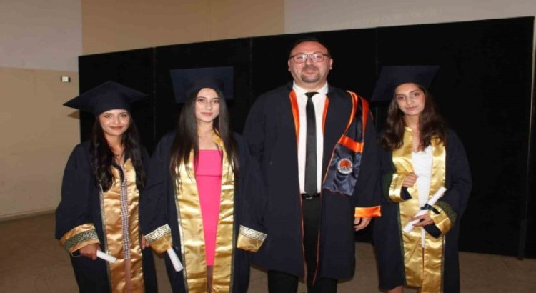 Erdemli MYOda 28. dönem mezuniyet heyecanı