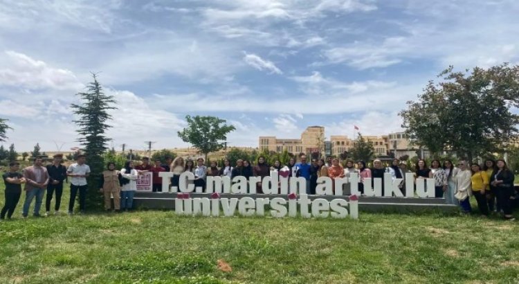 Artuklu Üniversitesi YKSye girecek öğrencileri ağırladı