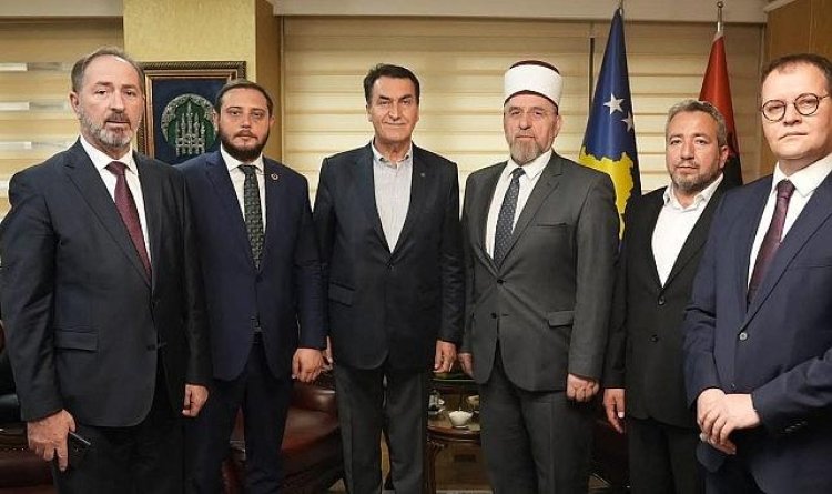 Başkan Dündar’dan Kosova’da ziyaretler