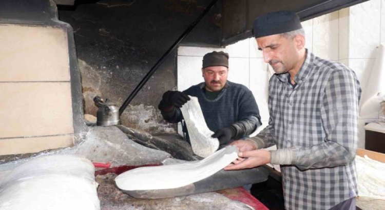 Erzurumun vazgeçilmez lezzeti: Lavaş ekmeği