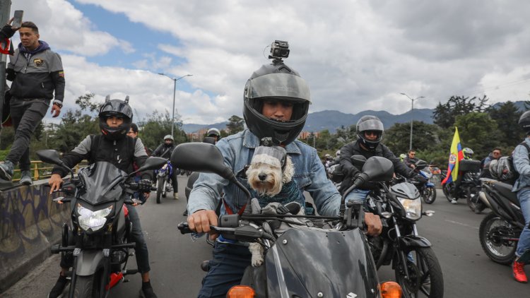 Kolombiya'da sürücüler sokağa çıktı! Birçok kentte akaryakıt fiyatları protesto edildi