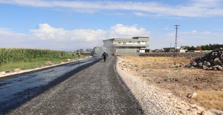 Viranşehir Belediyesi Kırsal Mahallelerde Asfalt Atağı Başlattı