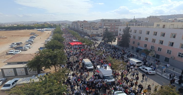 Binlerce Şanlıurfalı Filistin için yürüdü